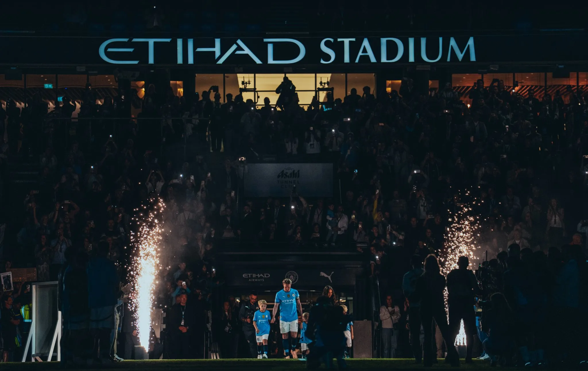 亚博体育在线-德布劳内在DWG比赛中重返赛场，最后时刻胜出引发热议！再创辉煌时刻-亚博体育在线