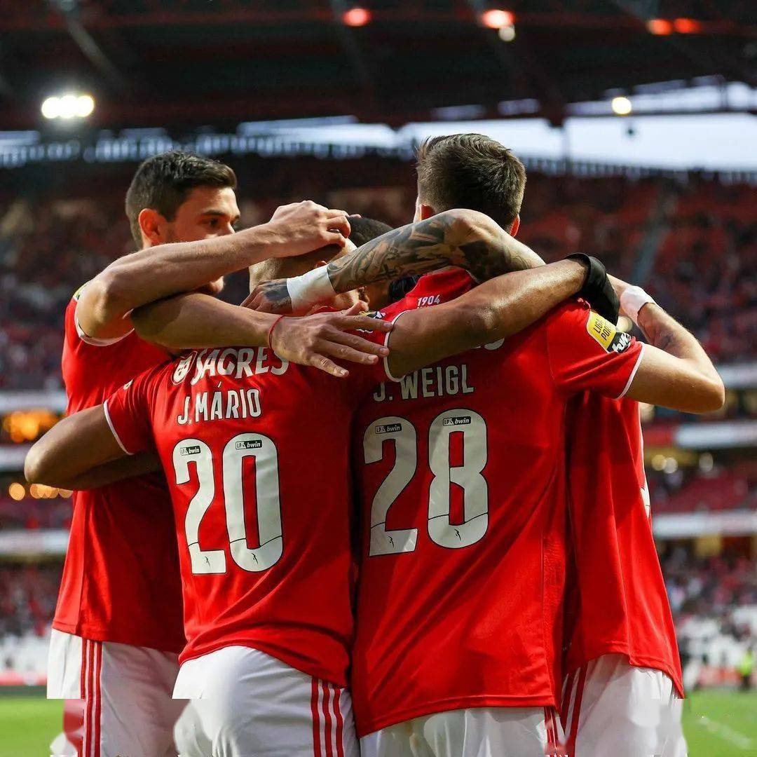 亚博体育官网-里程碑夜！本菲卡官宣签约，CBA季后赛赛后刷纪录，悬念犹存，球探报告显示潜力-亚博体育官网